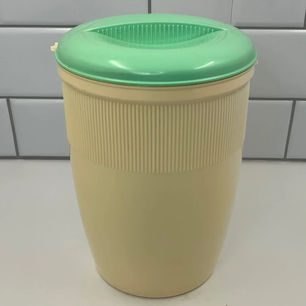 Vintage Unbranded Ribbed Thermal Ice Bucket Plastic Beige Green